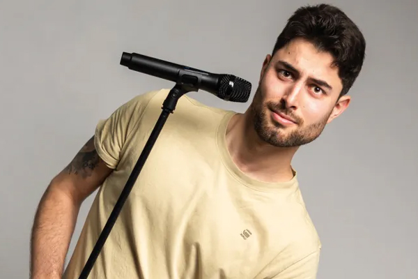 Julian Wolber | &copy; Diana Lim 