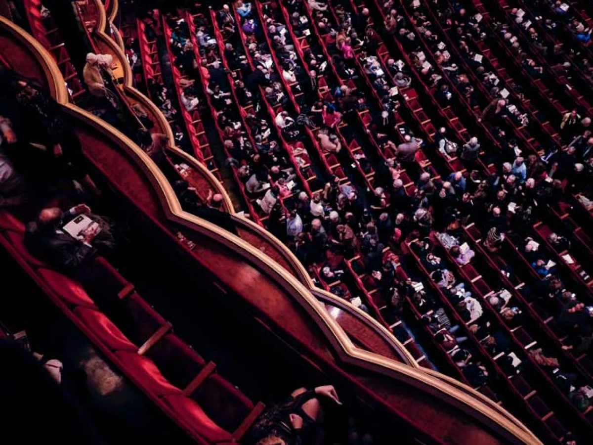 Oper, ist das was für mich? | © Alev Takil