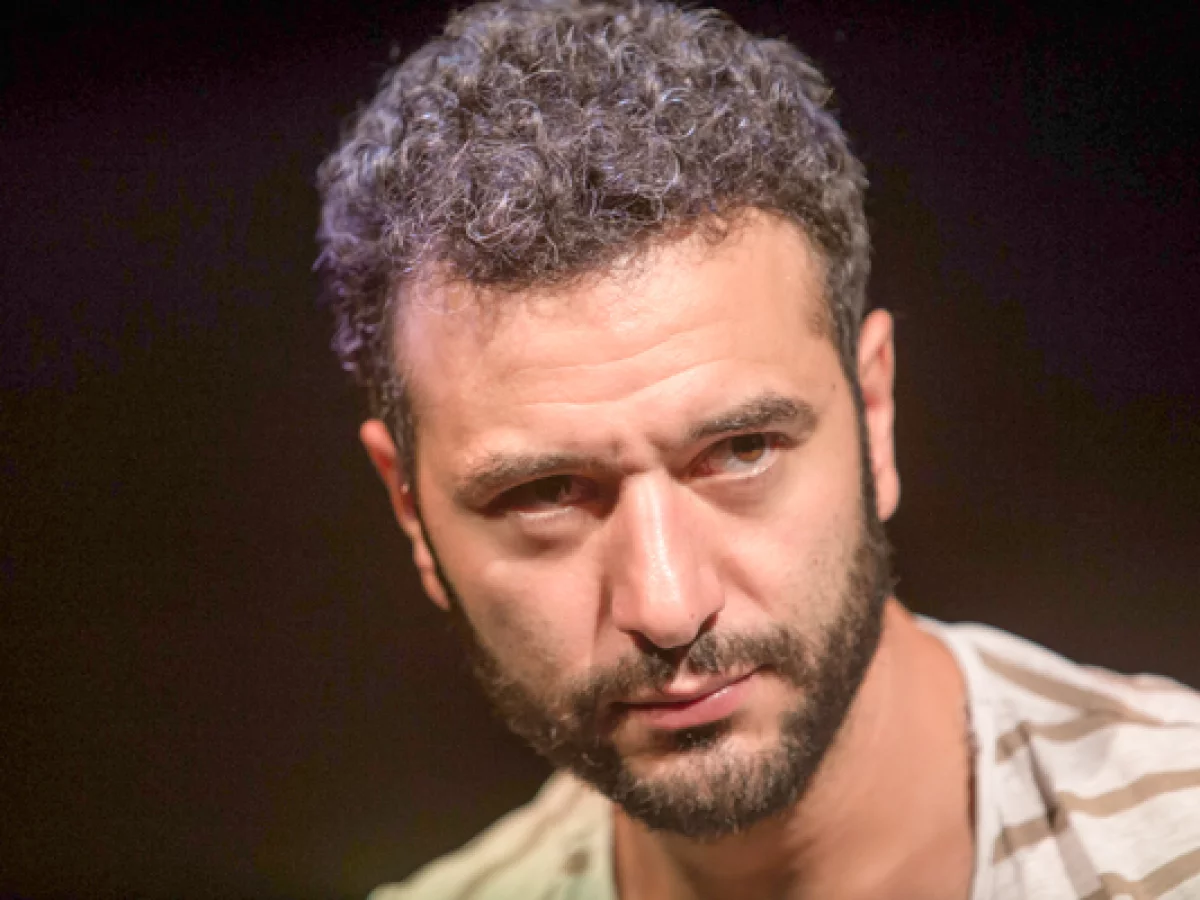 Mohamed Achour erzählt Casablanca | Schauspiel Köln | © Tomás Wild