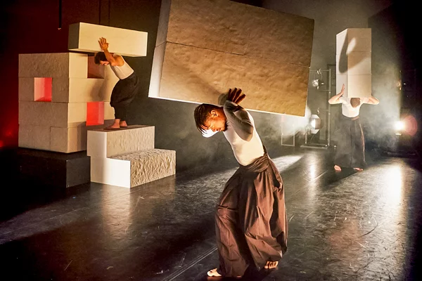 Linea Alba | Comedia Theater | © Christopher Horne