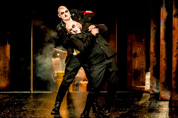 Der Nazi und der Friseur / Freies Werkstatt Theater | © Meyer Originals