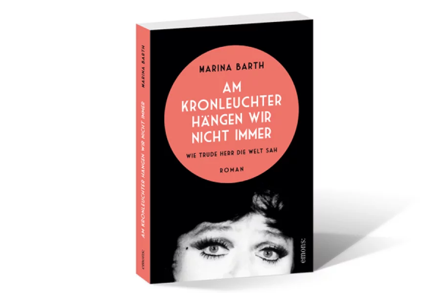 Am Kronleuchter hängen wir nicht immer | Copyright: Klüngelpütz