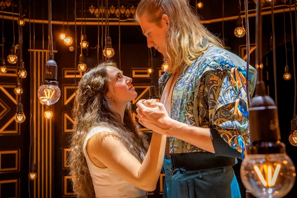 ROMEO UND JULIA - Liebe ist alles | © Joern Hartmann