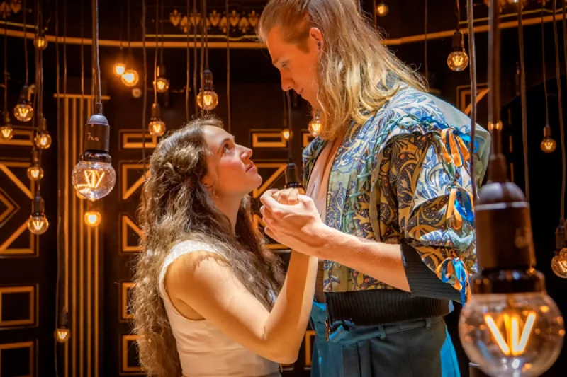 ROMEO UND JULIA - Liebe ist alles | © Joern Hartmann
