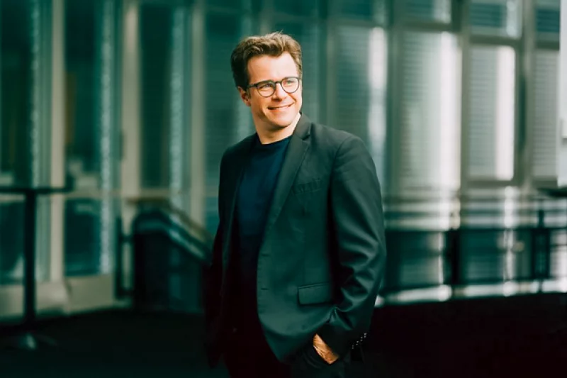 Jakub Hruša | Dirigent | © Marian Lenhard