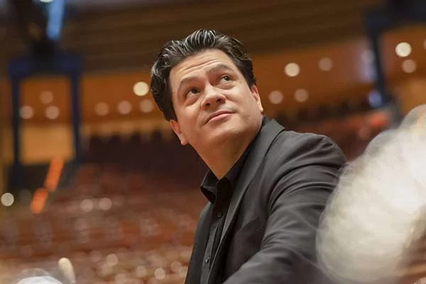 Cristian Macelaru | © Peter Adamik