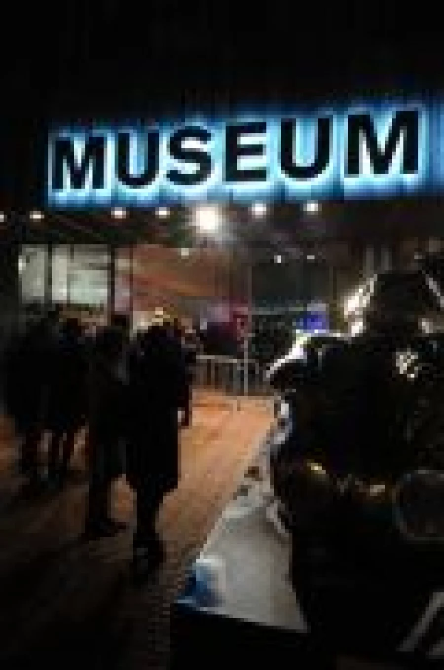 Museum Ludwig bei Nacht, Außenansicht| Copyright: StadtRevue Verlag, Manfred Wegener