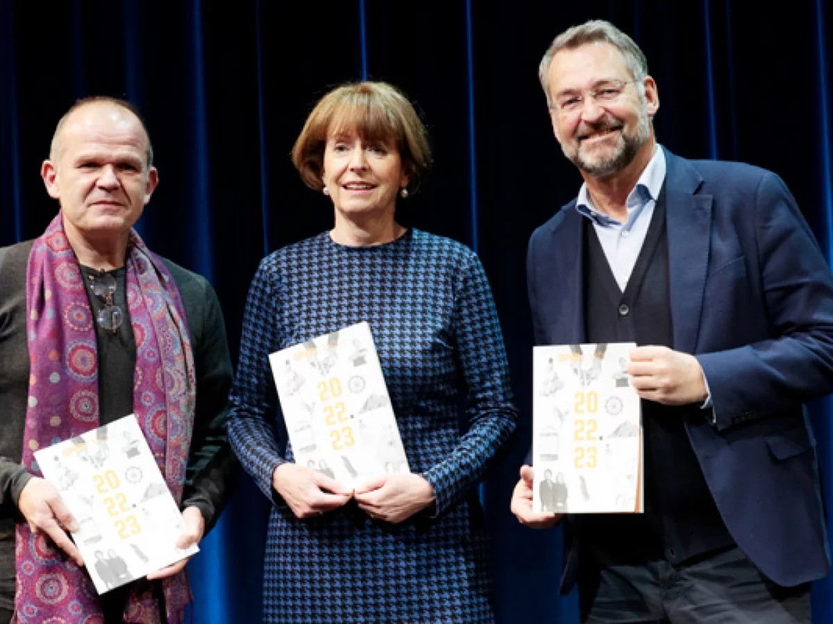 François Xavier Roth,  Henriette Reker & Hein Mulders | Pressekonferenz Oper Köln | © Paul Leclaire